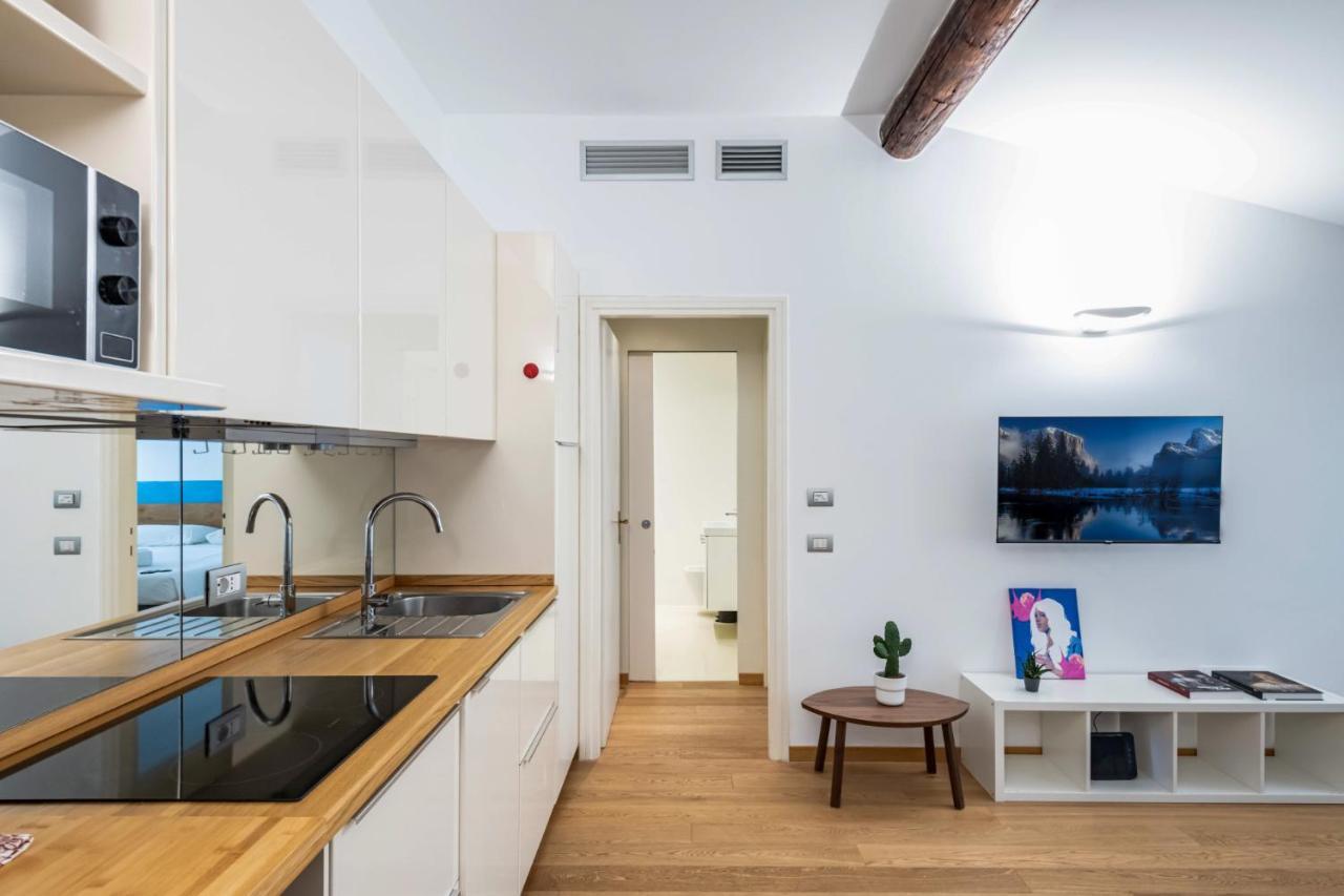 Easylife - Romantico Appartamento Sulla Darsena Mediolan Zewnętrze zdjęcie